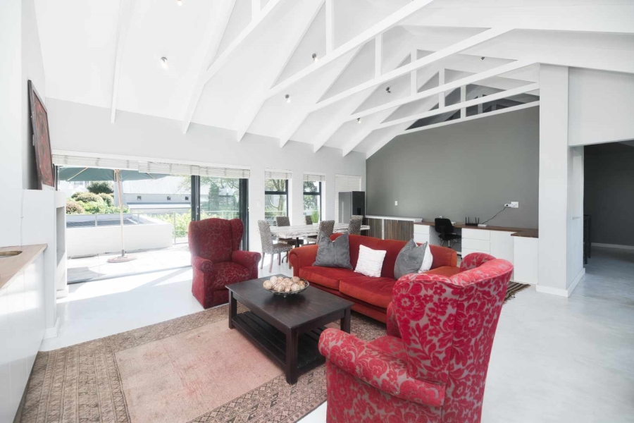 4 Bedroom Property for Sale in Fernkloof Estate Western Cape